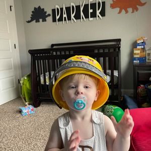 Meet your Posher, Leslie